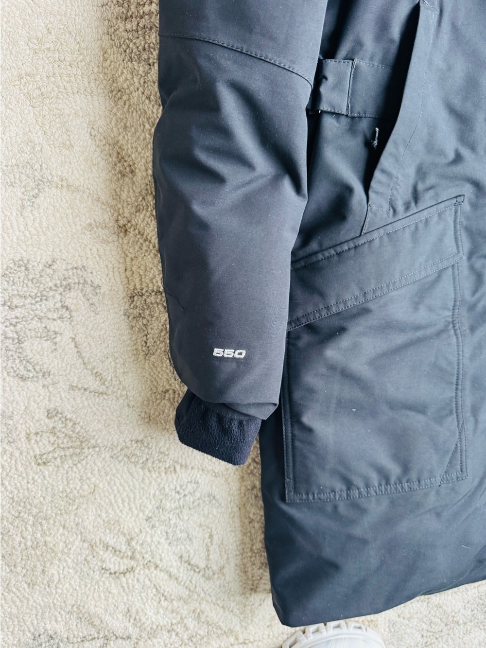 The North Face Women's New Outerboroughs Parka In Black - Picture 11 of 15